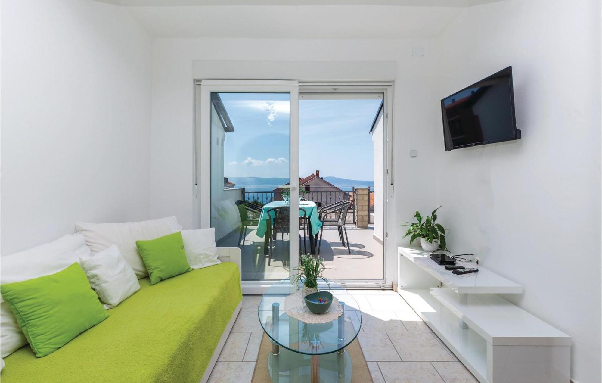 Nice Apartment In Crikvenica With Wifi ภายนอก รูปภาพ
