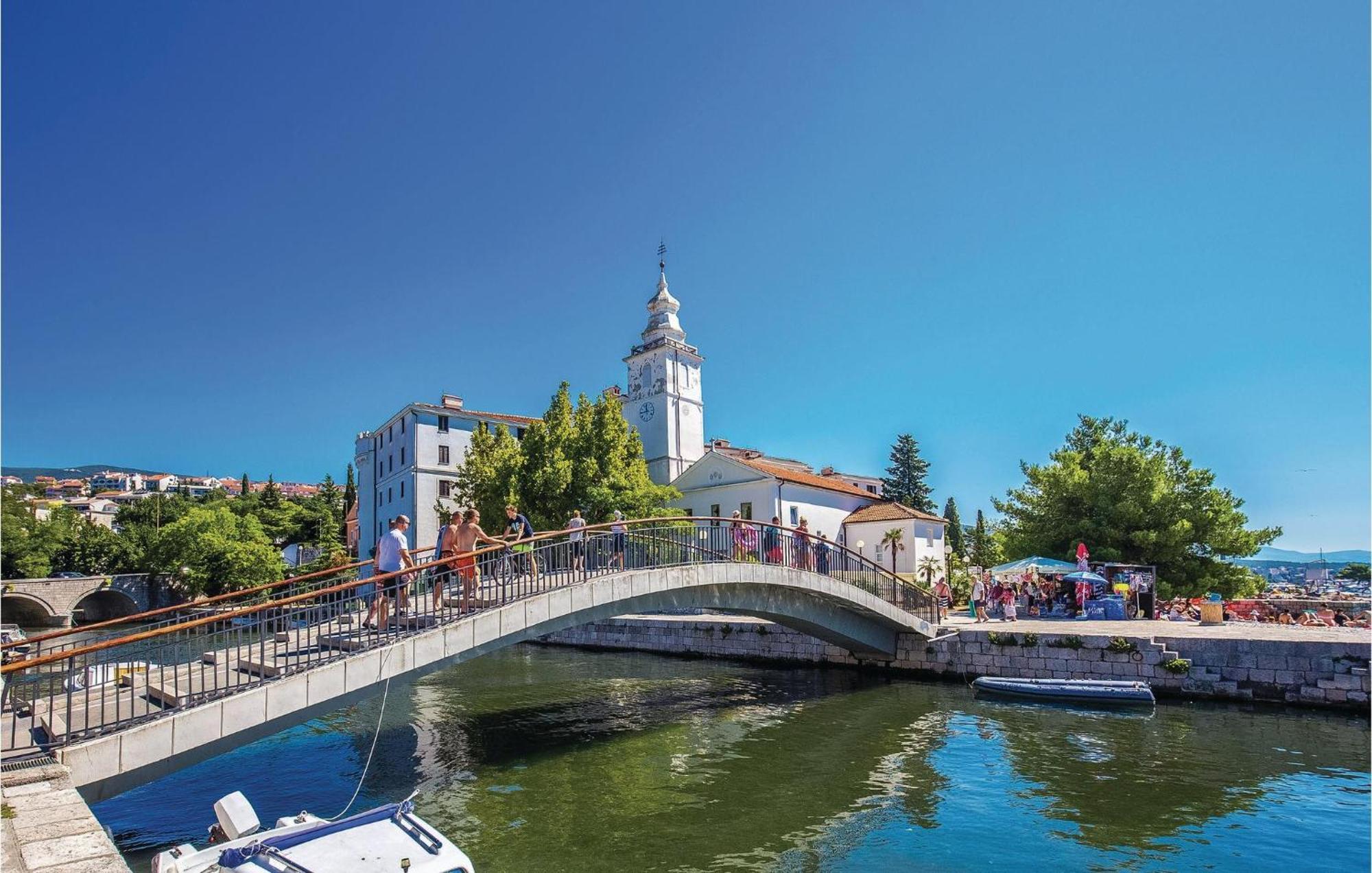 Nice Apartment In Crikvenica With Wifi ภายนอก รูปภาพ